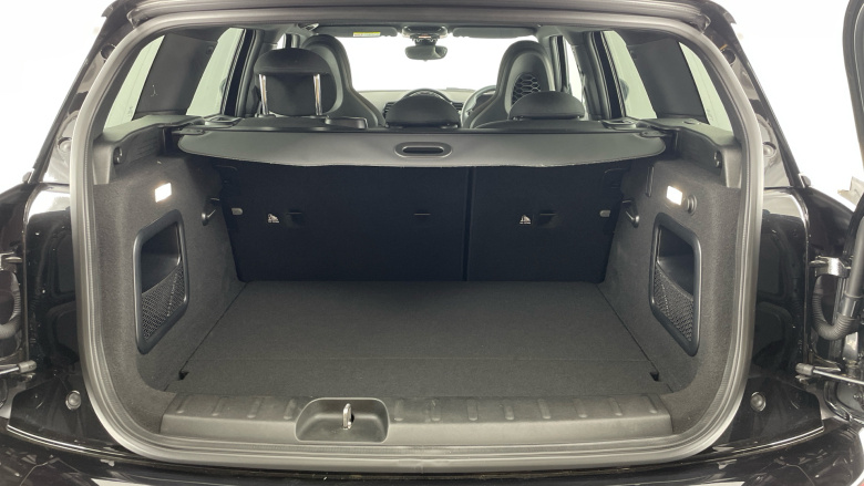 MINI Clubman 1.5 Cooper Shadow Edition 6dr Petrol Estate